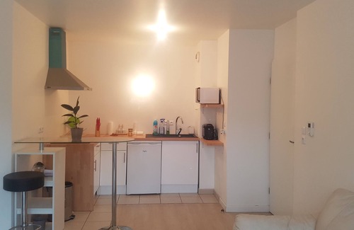 Pantin Apartment | Apartment métro hoche limite Paris