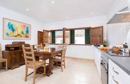 Campanet Apartment | Apartment 'Maca Sol' with Private Terrace, Wi-Fi and Air Conditioning