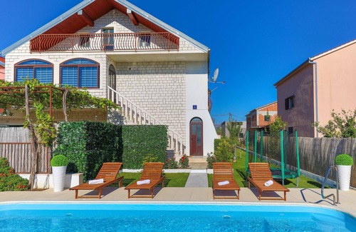 Kastel Stari House | Apartment Magdalena - Private Pooln