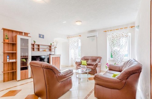 Nerezise Apartment | Apartment Magdalena