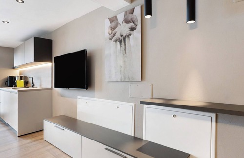 Marlengo Apartment | Apartment 'Magdalena' with Mountain View, Shared Pool and Wi-Fi