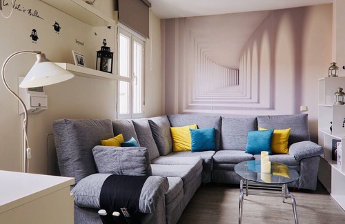 Moncloa-Aravaca Apartment | Apartment "Mágico Loft" in the City Center with Wi-Fi & A/C