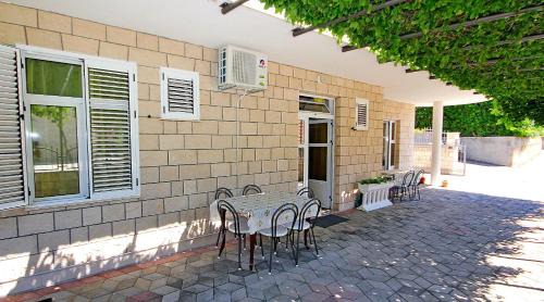 Bidol Apartment | Apartment Makarska M&I, FREE PRIVATE PARKING