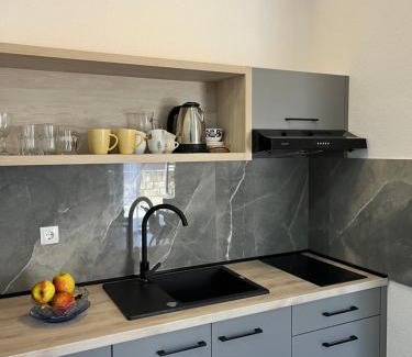 Bidol Apartment | Apartment Makarska M&I, FREE PRIVATE PARKING