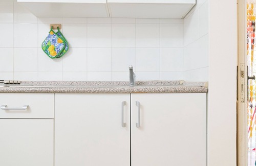 Piombino Apartment | Apartment "Mare Etrusco 8" with Shared Garden & Wi-Fi