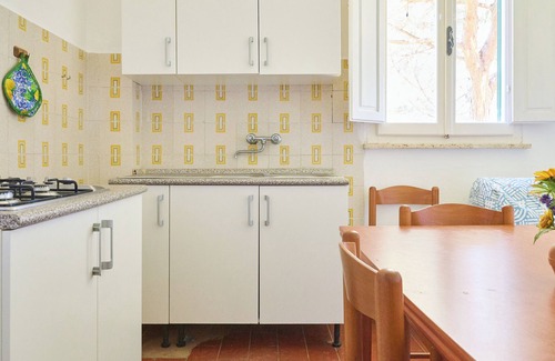 Piombino Apartment | Apartment 'Mare Etrusco 2' with Shared Garden and Wi-Fi