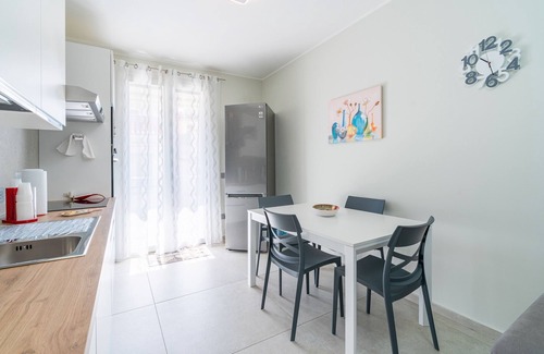 Portopalo di Capo Passero Apartment | Apartment 'Marinella' with Balcony, Wi-Fi and Air Conditioning
