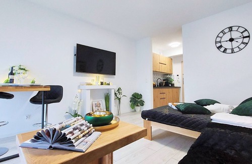 Swinoujscie Apartment | Apartment MARIW overlooking the park