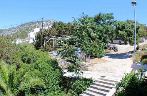 Milna Apartment | Apartment Marlene - 50 m from sea: R3(2) - Milna (Hvar), Island Hvar, Croatia