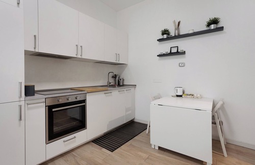 Ripamonti Corvetto Apartment | Apartment 'Martin' with Wi-Fi and Air Conditioning