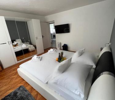 Vranjic Apartment | Apartment Matijas, 3 bedroom apt with terrace and PARKING