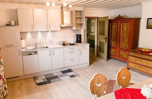 Lofer Apartment | Apartment Maxi = 2 bedrooms/bath, WC - Waldemar Stainer, Haus Michael