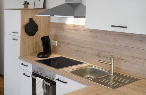 Urloffen Apartment | Apartment 'Meerrettichnest' with Private Terrace, Private Garden and Wi-Fi