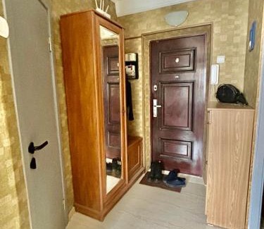 Dniprovs'kyi District Apartment | Apartment metro Darnitsa