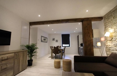 Baldersheim Apartment | Apartment-Meunier-Ensuite with Shower