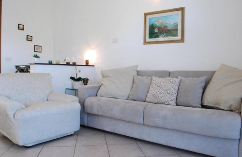 Prabione Apartment | Apartment 'Michela 4' with Lake View, Private Garden and Wi-Fi