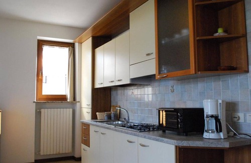 Prabione Apartment | Apartment 'Michela 4' with Lake View, Private Garden and Wi-Fi