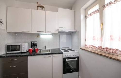 Ika Apartment | Apartment Miriam (110841-A1) - Icici