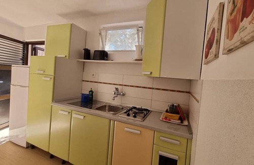 Rogac Apartment | Apartment Mlad - with pool: A4(2+1) - Rogac, Island Solta, Croatia