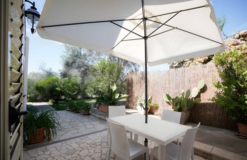 Otranto Apartment | Apartment 'Monolocale' with Lake View, Wi-Fi and Air Conditioning