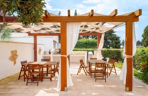 Otranto Apartment | Apartment 'Monolocale' with Lake View, Wi-Fi and Air Conditioning