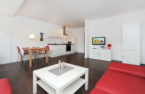 Bensersiel Apartment | Apartment Mussel - House colorful