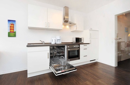 Bensersiel Apartment | Apartment Mussel - House colorful