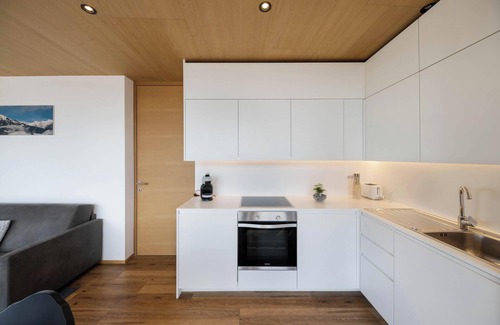 Avelengo Apartment | Apartment 'Mut Residenze Moritz' Close to Merano with Mountain View and Wi-Fi