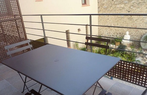 Prades Apartment | Apartment N ° 1 WITH TERRACE AND PRIVATE PARKING - AIR CONDITIONING reversible