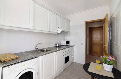 Armacao de Pera Apartment | Apartment Nau Bérrio 5ºD - Vista Mar with A/C, Wi-Fi, Garden & Balcony