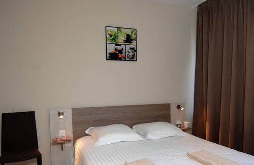 Cap d'Agde Apartment | Apartment near beach in lively resort