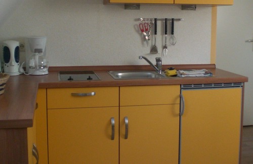 Altefaehr Apartment | Apartment near port and sandy beach. The main beach is only 700 meters away!