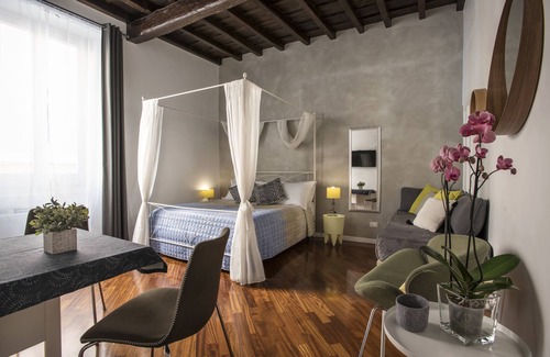 Rione III Colonna Apartment | Apartment near Trevi Fountain