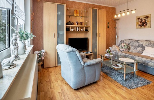 Neßmersiel Apartment | Apartment "Niedl App Helene 1" with Terrace & BBQ