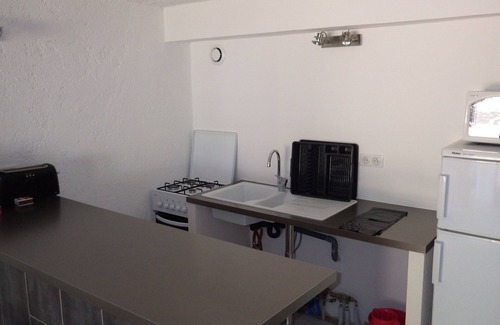 Favone Apartment | Apartment no. 2 for 4 people, barbecue terrace, shared swimming pool