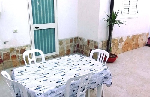 Defensola Villa | Apartment nr. 2 in Villa Daniel, surrounded by greenery in VIESTE Gargano in P.