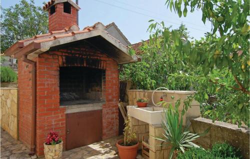 Jadrtovac Apartment | Apartment Obala Morinje I