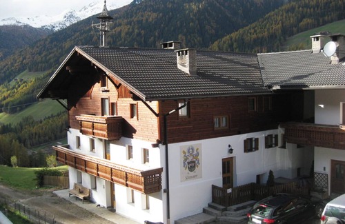 San Pietro Apartment | Apartment 'Oberhöhe Apt Talblick' with Mountain View, Private Terrace and Wi-Fi