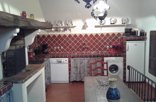 Villecroze Apartment | APARTMENT OF CHARACTER 120M2 IN ANCIENT CASTLE FEODAL