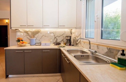 Kolymbia Apartment | Apartment 'Olive Treasure' with Private Terrace, Wi-Fi and Air Conditioning