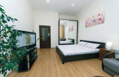 Kyiv Apartment | Apartment on Saksahanskoho Street