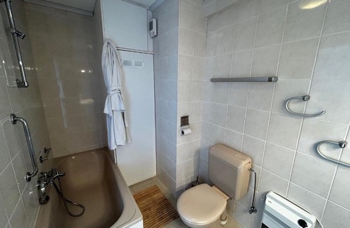 Mariakerke Apartment | Apartment on the sea promenade 3 bedrooms, 2 bathrooms Nice views and a lot of space type26