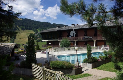 Les Gets Apartment | Apartment on the slopes, ideal for summer and winter