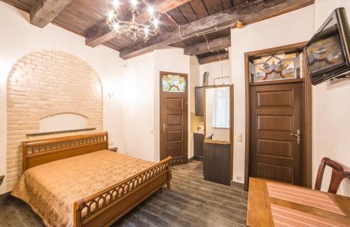 Lviv City Center Apartment | Apartment on Valova 16-2- 2 minutes to Market Square