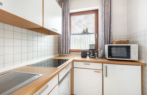 Ortsmitte Apartment | Apartment 'Orenberg 4' with Balcony and Wi-Fi