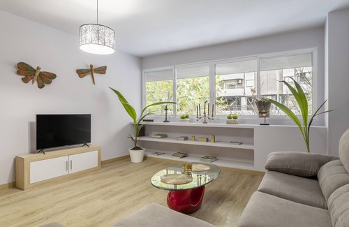 Ensanche Diputacion Apartment | Apartment "Pandora Loft" close to the Sea with Wi-Fi