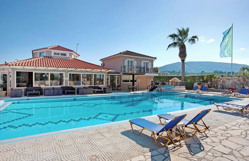 Agrilia Apartment | Apartment "Paradise Zante Apartment 1" with Shared Pool & Wi-Fi