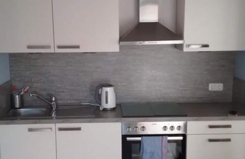 Hofen Apartment | Apartment "Perlenbachtal" with Mountain View & Wi-Fi