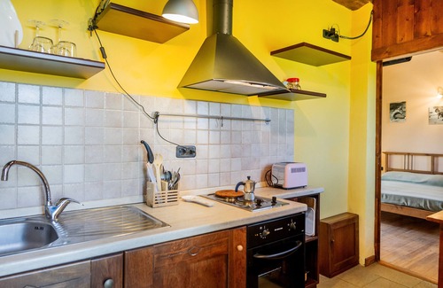 Grosseto Apartment | Apartment 'Ponente' with Shared Pool, Private Entrance and Air Conditioning