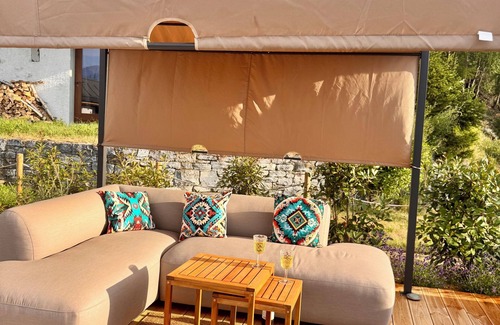 Granges Apartment | Apartment Poppy - Daillet - Hot Tub with amazing views.nChill hike bike ski…